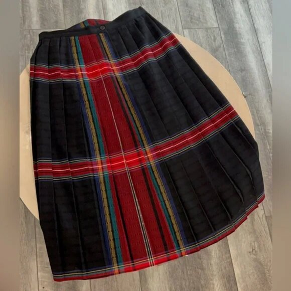Louisburg Square, Long, Pleated, Plaid, Wool, Skirt - Picture 2 of 8